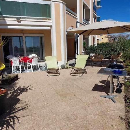 Cosy Appartement Les Pieds Dans Le Sable 르발카레스 외부 사진