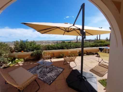 Cosy Appartement Les Pieds Dans Le Sable 르발카레스 외부 사진